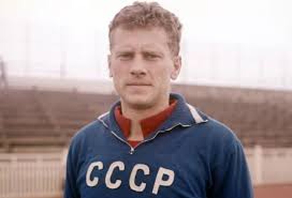 Θλίψη: «Έφυγε» θρύλος της δεκαετίας του 60' (photos+video)