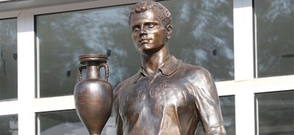 Θλίψη: «Έφυγε» θρύλος της δεκαετίας του 60' (photos+video)