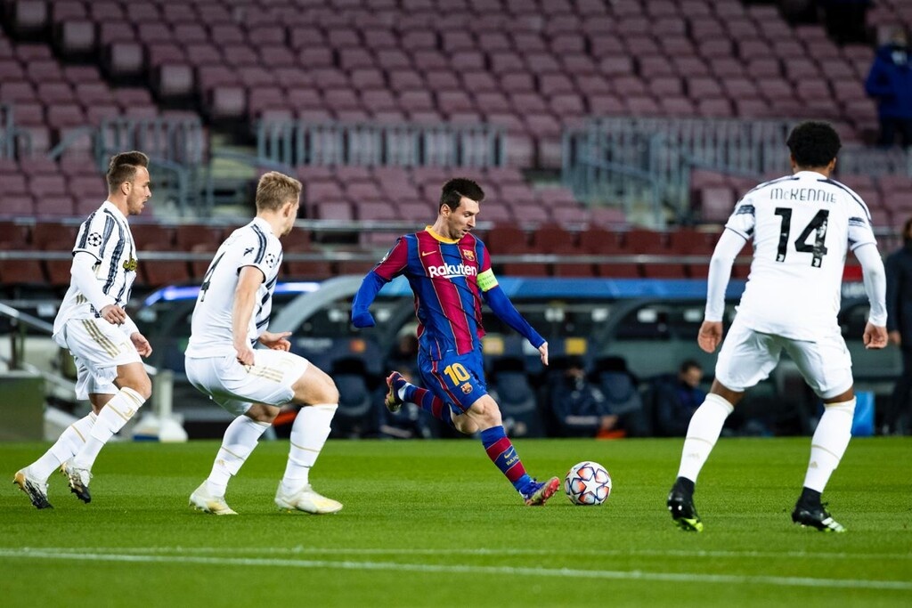 Champions League: Μαγική Γιουβέντους στο Καμπ Νου - Κάνει πλάκα στη Μπάρτσα (photos+videos)