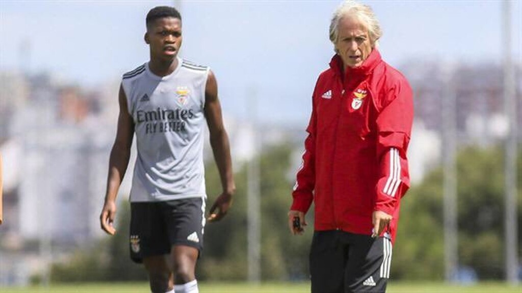 Ζέσους: «Το θέμα ρατσισμού έγινε… μόδα»!