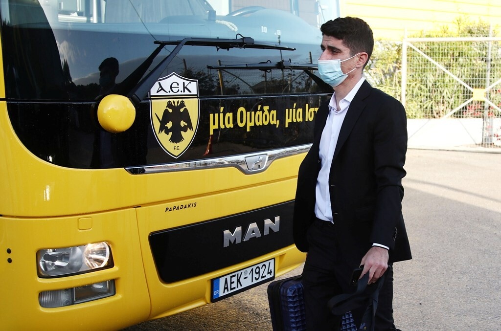 ΑΕΚ: Αναχώρησε για Λέστερ