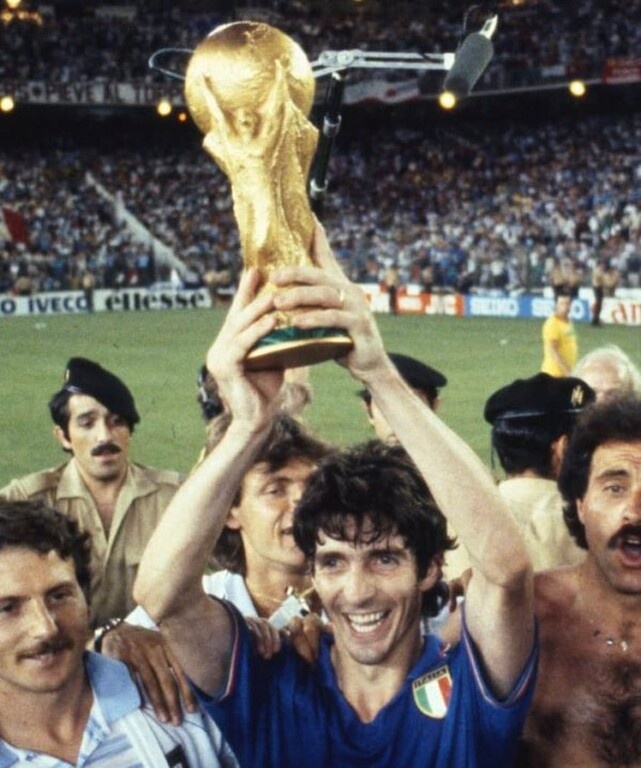 Πάολο Ρόσι: Το «μαύρο πρόβατο» που έγινε ΗΡΩΑΣ και ένωσε μια χώρα! (video)