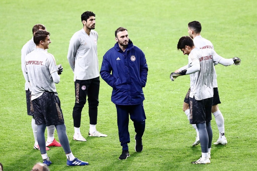 Super League: Βαριά «καμπάνα» σε Ολυμπιακό και Τοροσίδη (photos)