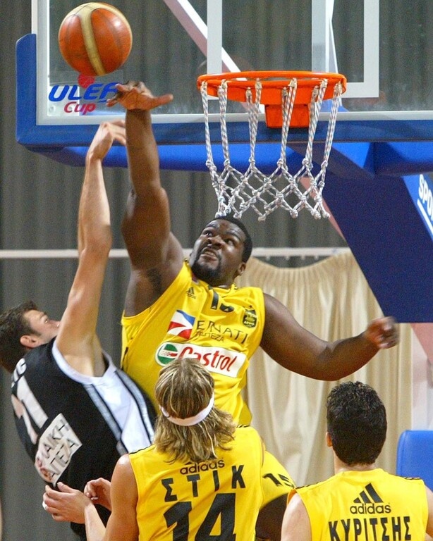 Άρης: Οι ευχές και το «ευχαριστώ» στο Σοφοκλή Σχορτσιανίτη (photos)