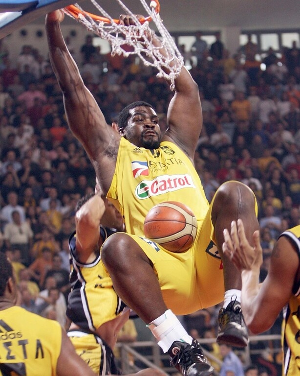 Άρης: Οι ευχές και το «ευχαριστώ» στο Σοφοκλή Σχορτσιανίτη (photos)