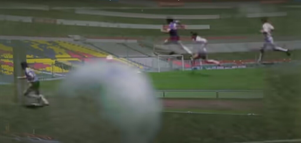 Συγκλονιστικό βίντεο: Το τελευταίο αντίο της... μπάλας στον Ντιέγκο Μαραντόνα (video)