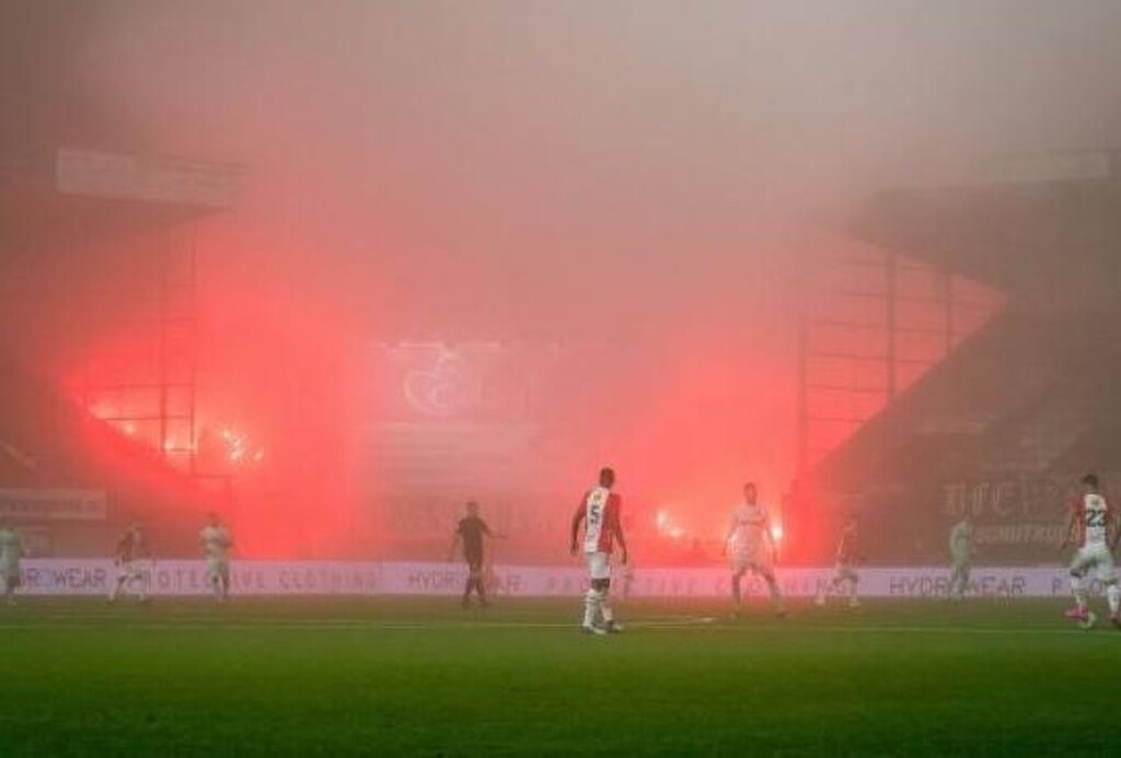 Το... φούντωσαν στην Ολλανδία (video+photos)