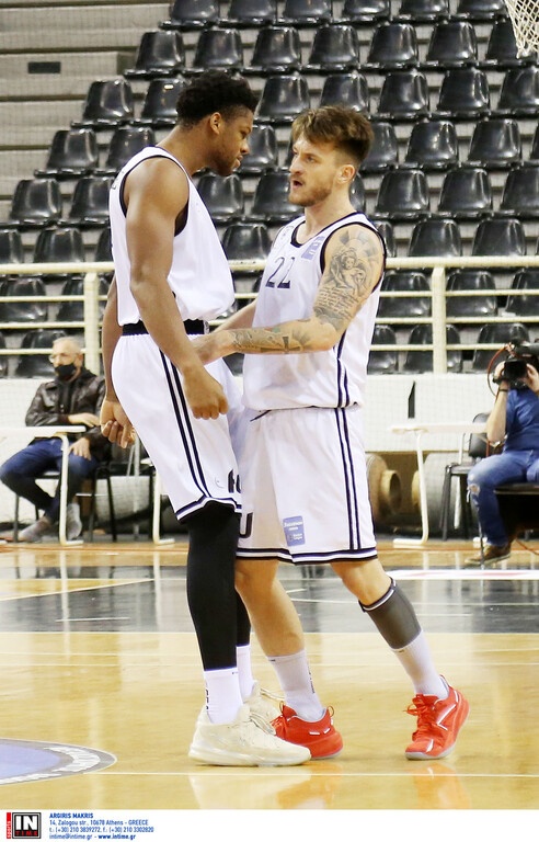 ΠΑΟΚ - Άρης: Buzzer beater από το «σπίτι» του ο Παπαντωνίου (video+photos)