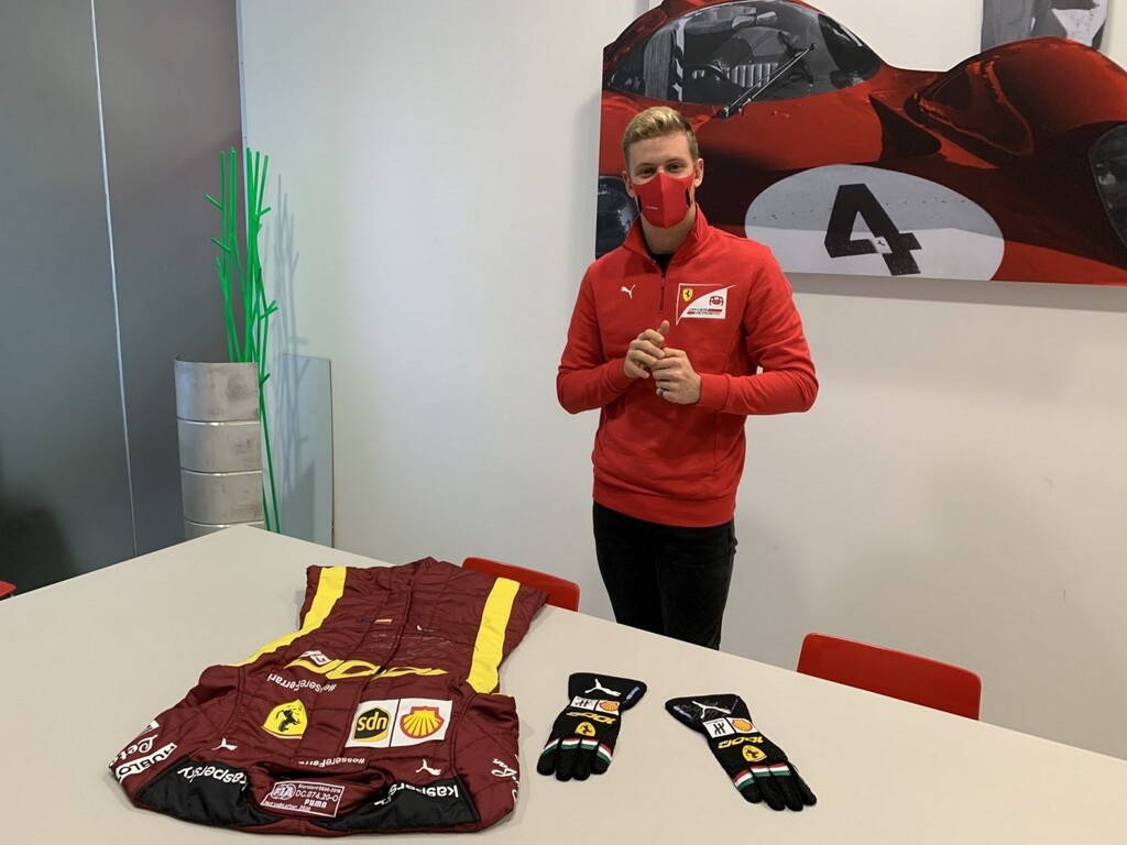 Formula 1: Δημοπρασία για τη συλλεκτική Ferrari των 1.000 γκραν πρι (photos)