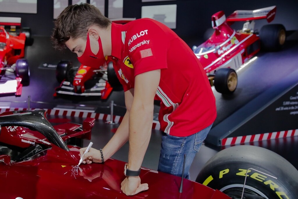 Formula 1: Δημοπρασία για τη συλλεκτική Ferrari των 1.000 γκραν πρι (photos)