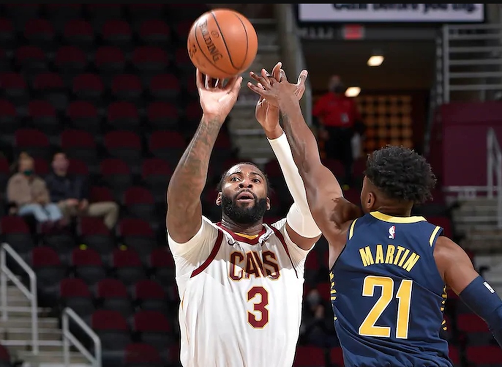 NBA: Κορυφή για το... τρίποντο του Ντράμοντ (video)