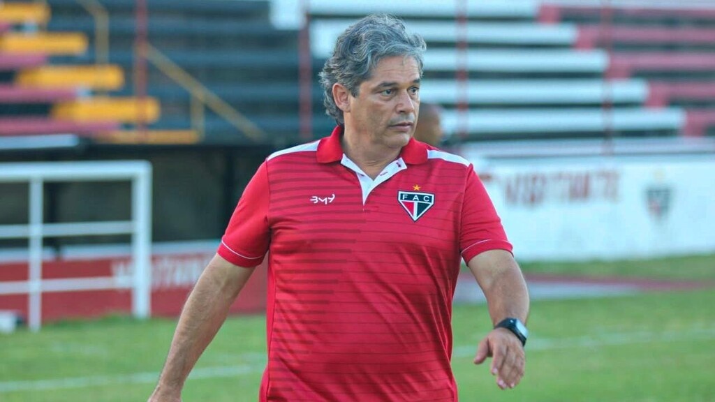 Κορονοϊός: Πέθανε προπονητής στη Βραζιλία (photos)