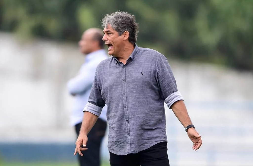 Κορονοϊός: Πέθανε προπονητής στη Βραζιλία (photos)