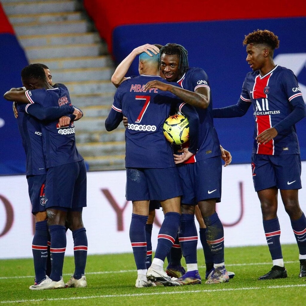 Ligue1: Σοκ για τη Λιόν, κυνηγάει τη Λιλ η Παρί Σ.Ζ.! (video+photos)