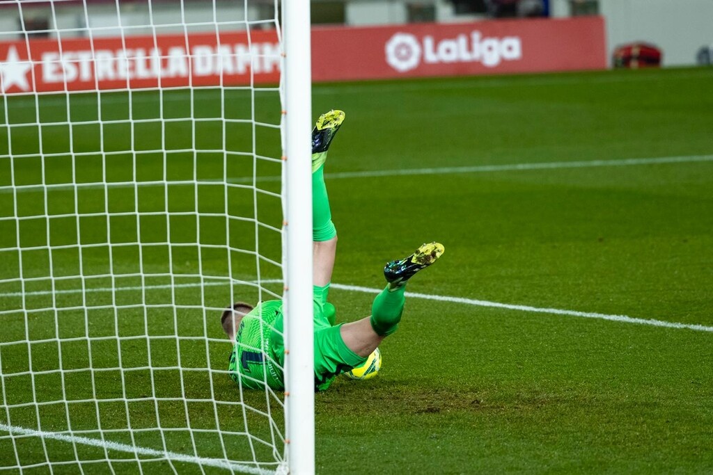 La Liga: Έδειξε χαρακτήρα και πήρε νίκη με ανατροπή στο ντέρμπι η Μπαρτσελόνα (video)