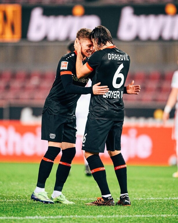 Bundesliga: Kορυφή η Λεβερκούζεν, ακολουθούν Μπάγερν, Λειψία (video+photos)