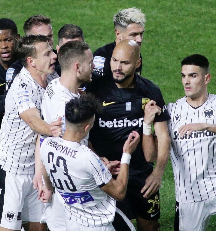 Μπεναλουάν: «Νιώθαμε την ψυχή των οπαδών, δίκαια νικήσαμε τον ΠΑΟΚ» (photos)
