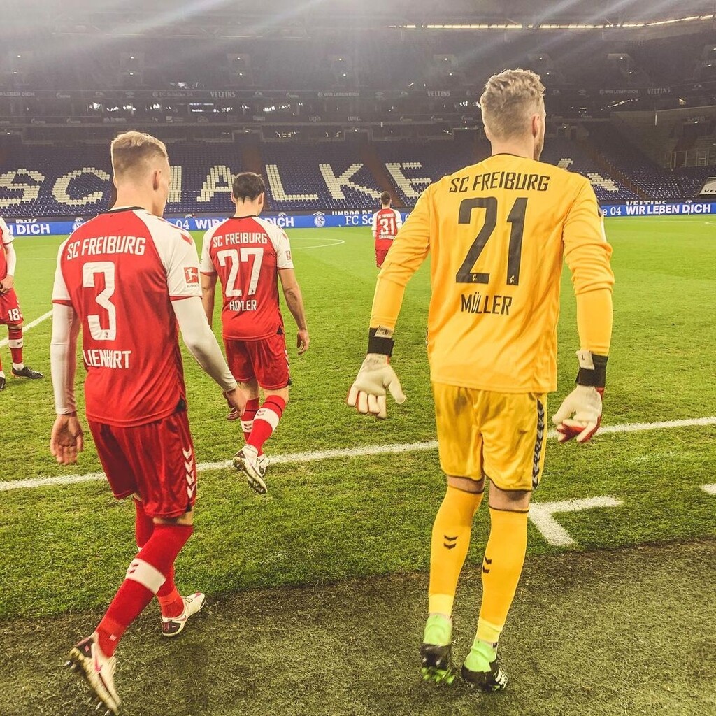 Bundesliga: Η Φράιμπουργκ κράτησε στον βυθό την Σάλκε! (video+photos)