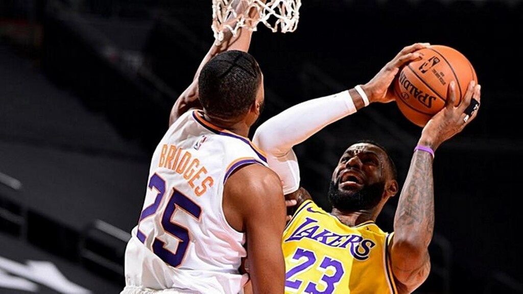 NBA: Με... φόρα από τον τίτλο οι Λέικερς (video)