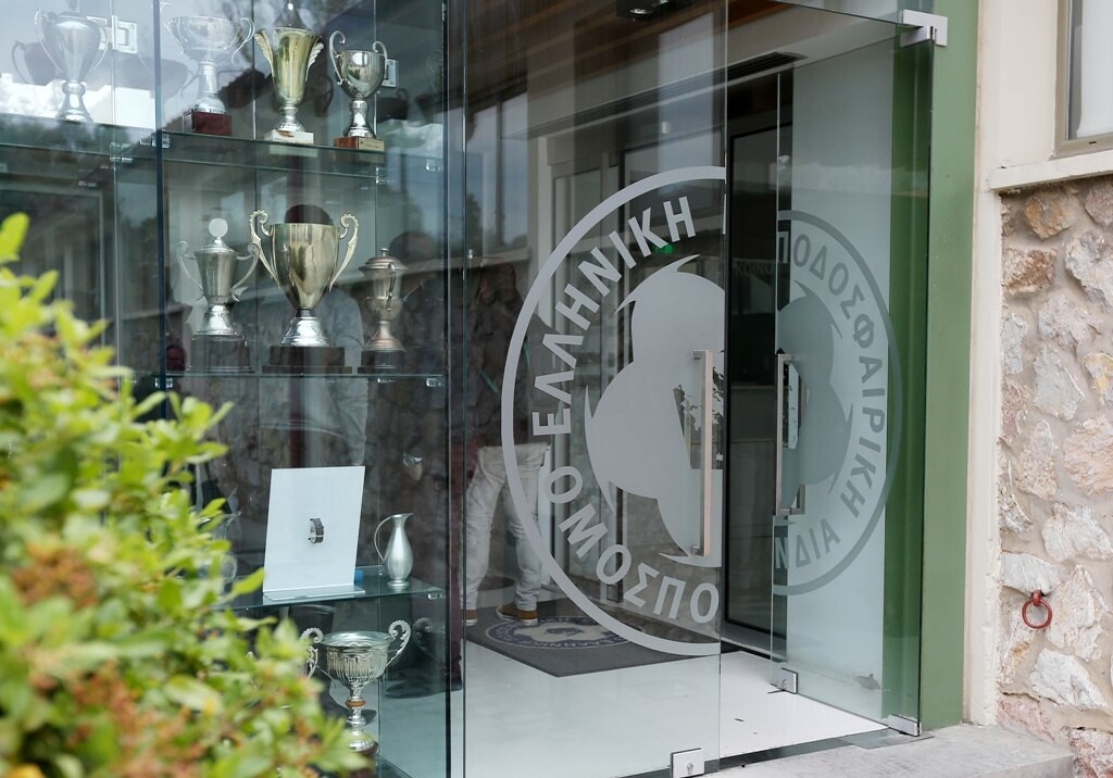 ΕΠΟ: Νέα αναβολή στις εκλογές - Συνάντηση FIFA/UEFA με Αυγενάκη για νόμο (photos)