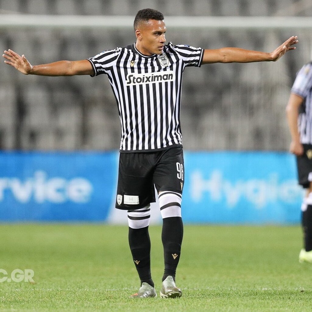 ΠΑΟΚ: Ενοχλήσεις ο Βαρέλα, άδειες σε Μπίσεσβαρ, Ζαμπά!  (photos)