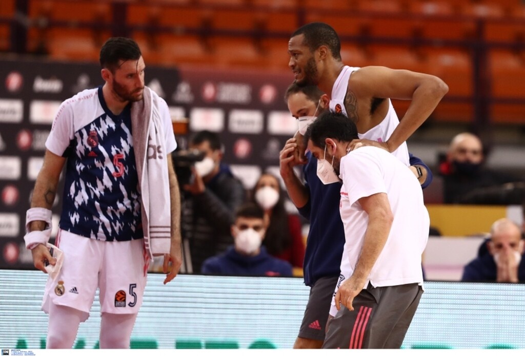 Ολυμπιακός-Ρεάλ Μαδρίτης: Ο σοκαριστικός τραυματισμός του Ράντολφ στο ΣΕΦ (photos)