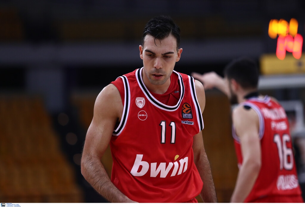 Ολυμπιακός: Έγραψε ιστορία ο Σλούκας (photos)