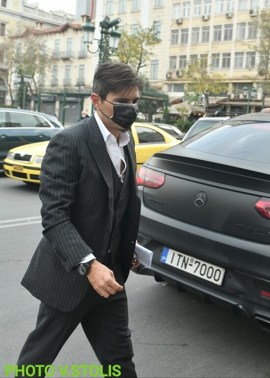 Στο Δημαρχείο Αθηνών ο Δημήτρης Γιαννακόπουλος (video)