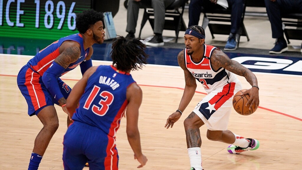 NBA: Χαμός και σύρραξη σε παιχνίδι προετοιμασίας - Έβαλε τα γέλια σούπερ σταρ (photos+video)