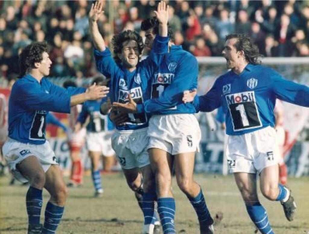 Θρήνος στο ελληνικό ποδόσφαιρο - Πέθανε  ο βιρτουόζος Ίμρε Κάτσεμπαχ (photos+video)