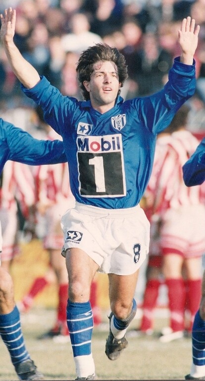 Θρήνος στο ελληνικό ποδόσφαιρο - Πέθανε  ο βιρτουόζος Ίμρε Κάτσεμπαχ (photos+video)