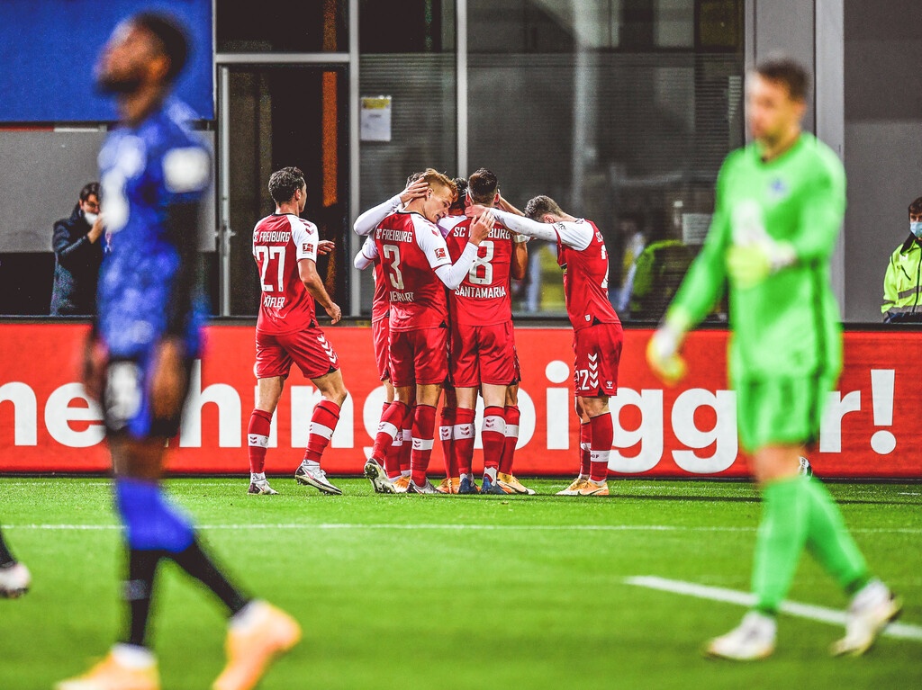 Bundesliga: Καταιγιστική η Φράιμπουργκ, σκόρπισε την Χέρτα! (video+photos)