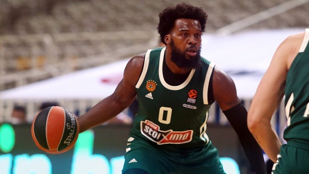 Σέλβιν Μακ: «Ενθουσιασμένος για τη νέα χρονιά στον Παναθηναϊκό»