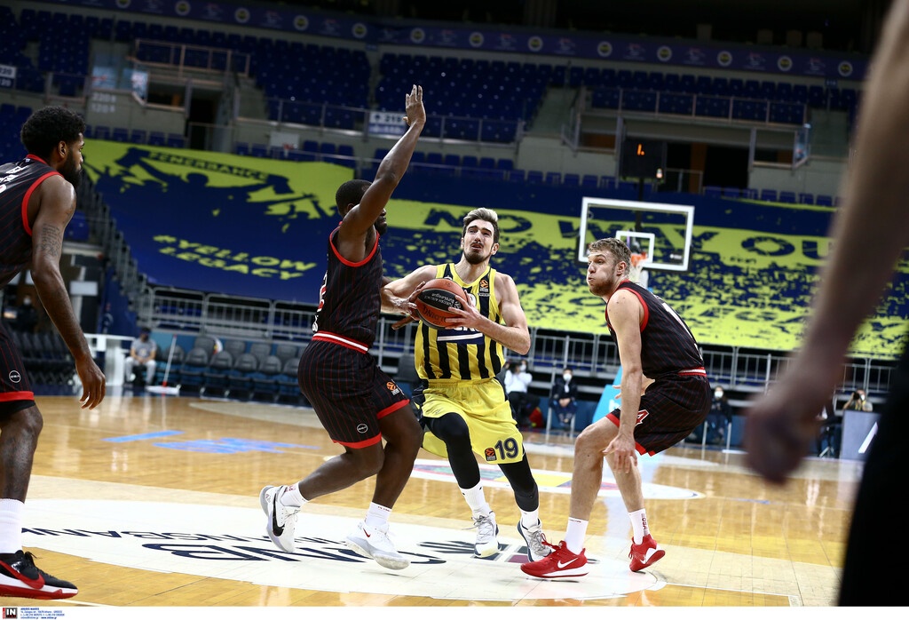 Φενέρμπαχτσε-Ολυμπιακός84-77: «Πνίγηκε» στον Βόσπορο!