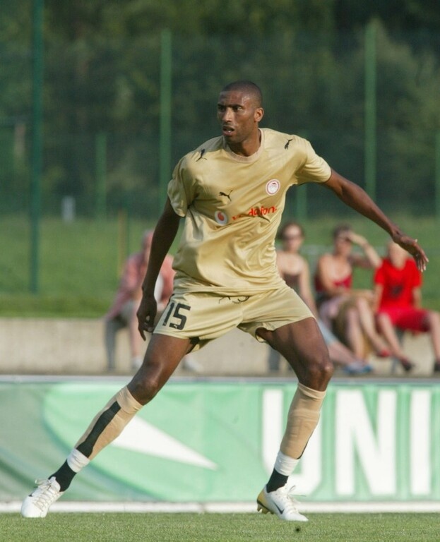 Στο νοσοκομείο με καρδιακό επεισόδιο πρώην άσος του Ολυμπιακού (photos)