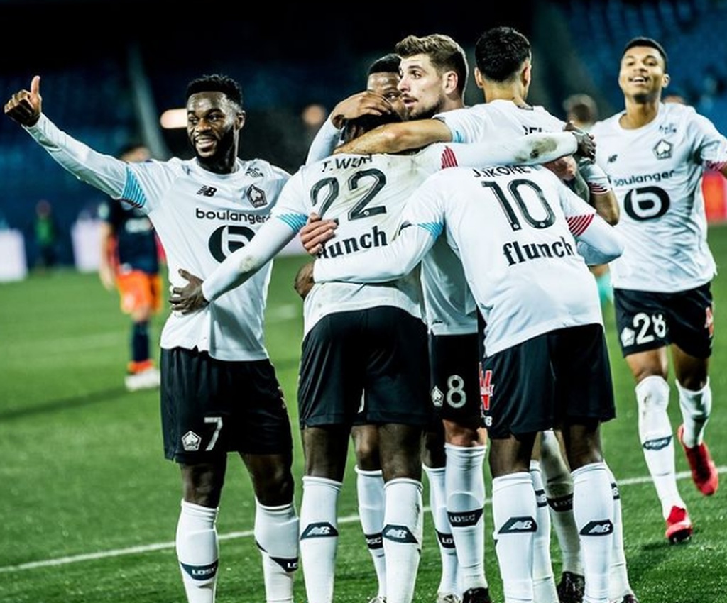 Ligue 1: Χριστούγεννα στο ρετιρέ για Λιόν και Λιλ, ακολουθεί η Παρί! (photos)