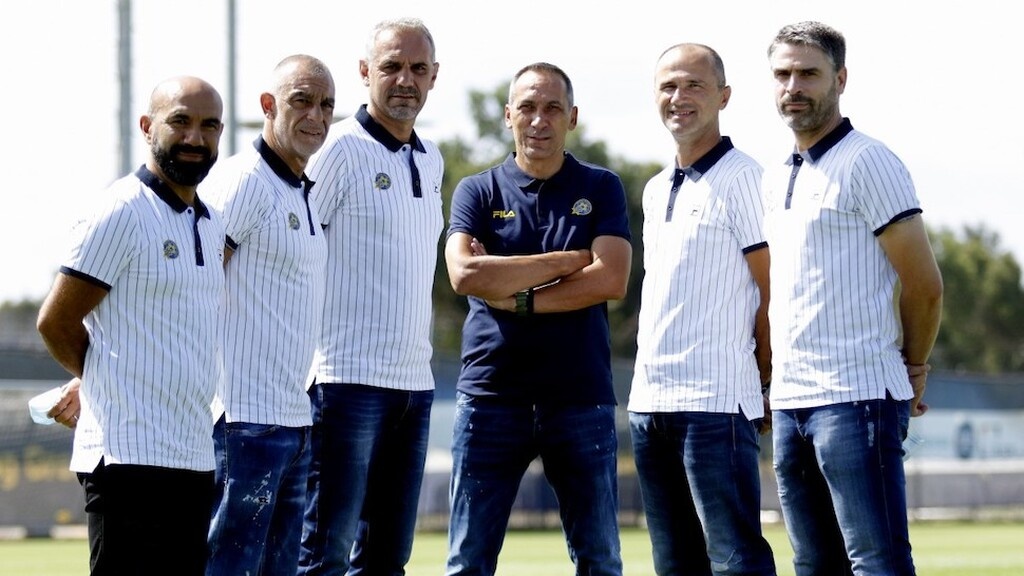 Δώνης: «Ψέματα όλα, αν συνεχίσουν θα δείξω τα μηνύματα των παικτών»