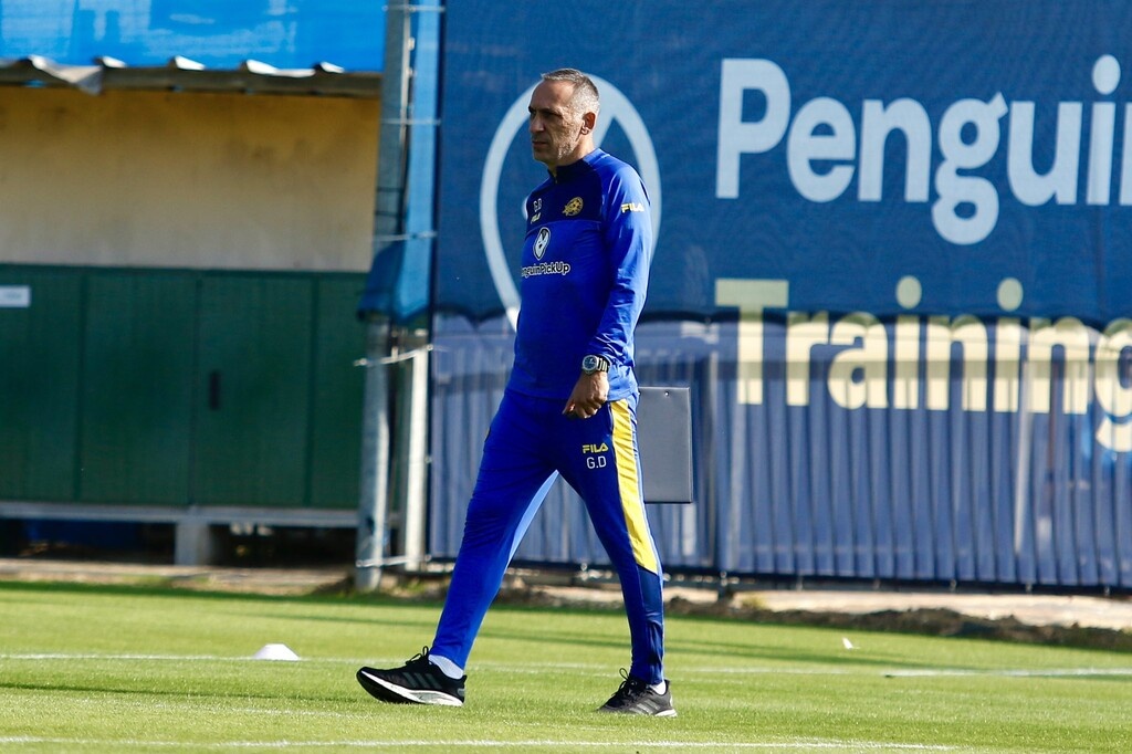 Δώνης: «Ψέματα όλα, αν συνεχίσουν θα δείξω τα μηνύματα των παικτών»