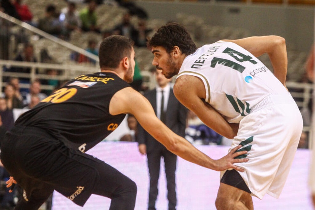 Λαύριο: «Κλείνει» Περσίδη (photos+video)