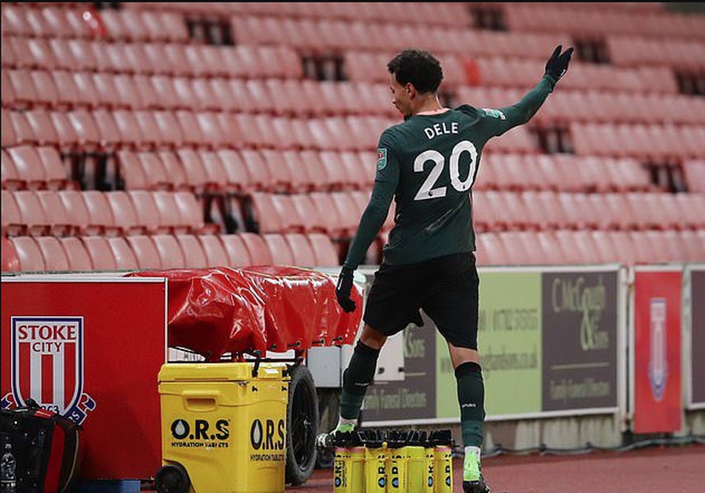 Τότεναμ: Έξαλλος στην αλλαγή του ο Ντέλε Άλι - Απίστευτες εικόνες (photos)
