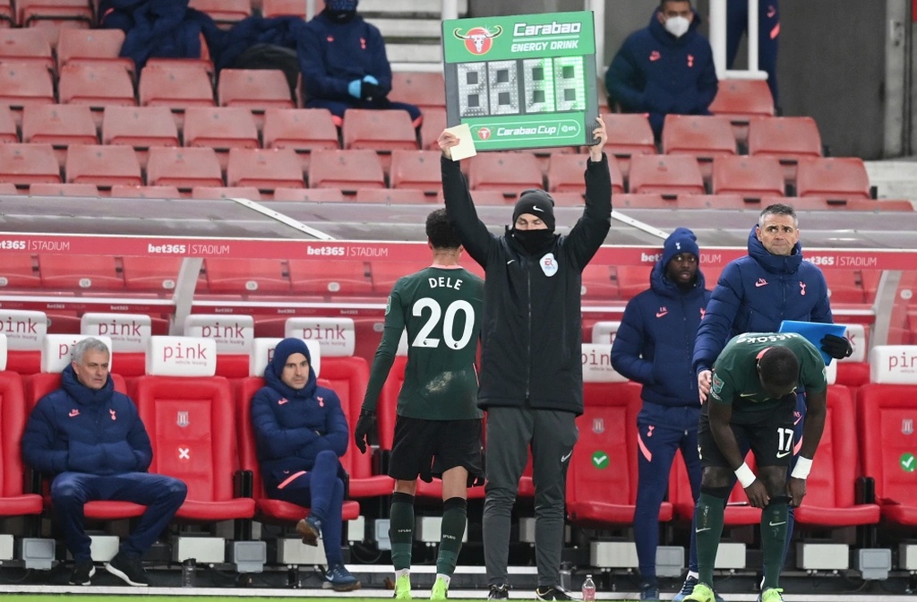 Τότεναμ: Έξαλλος στην αλλαγή του ο Ντέλε Άλι - Απίστευτες εικόνες (photos)