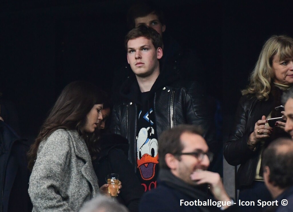 Αδιανόητο! Ένας 22χρονος αγόρασε ποδοσφαιρική ομάδα στην Αγγλία (photos)