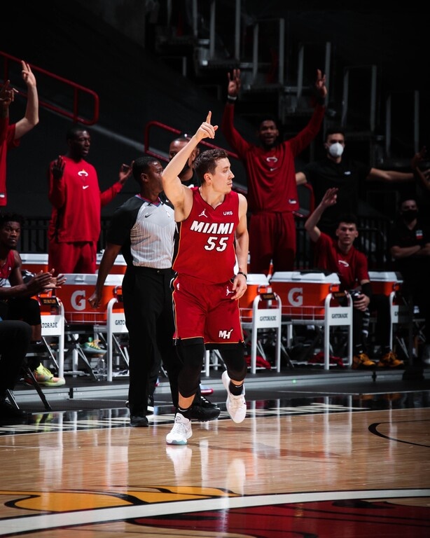 Μαϊάμι Χιτ-Νιου Όρλεανς Πέλικανς 111-98: «Καθάρισαν» με τρίποντα οι Χιτ (video+photos)