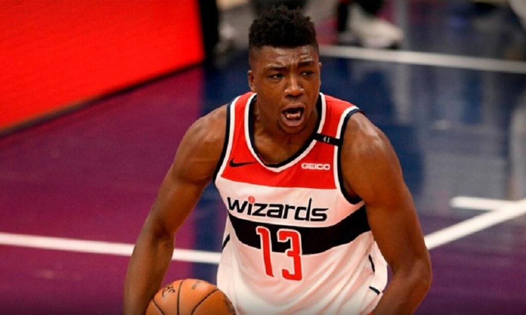 NBA: Απλά δεν υπάρχει - Παίκτης κάρφωσε στο καλάθι της ομάδας του (photos+video)