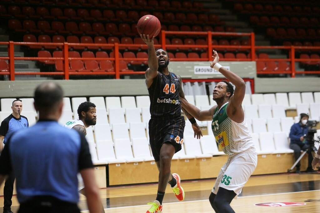 Προμηθέας Πατρών-Μπούρσασπορ 75-100: Αντίο με συντριβή