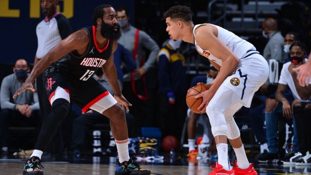 NBA: Θύμισε... παιδική χαρά το Ρόκετς-Νάγκετς (video+photos)