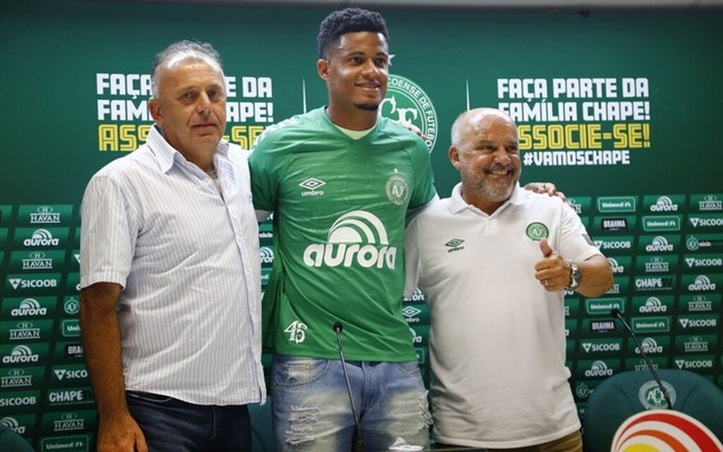 Βραζιλία-Κορονοϊός: Θρήνος στη Σαπεκοένσε (photos)