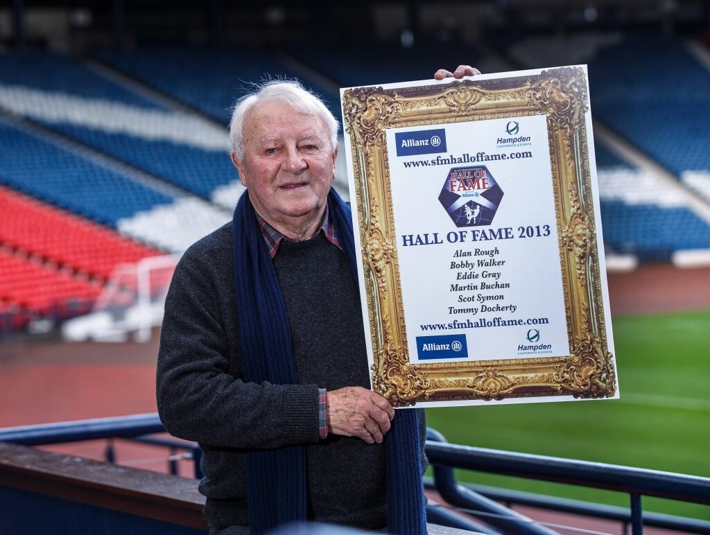 Θρήνος στην Βρετανία - «Έφυγε» πρώην τεχνικός της Γιουνάιτεντ και της Τσέλσι (video+photos)