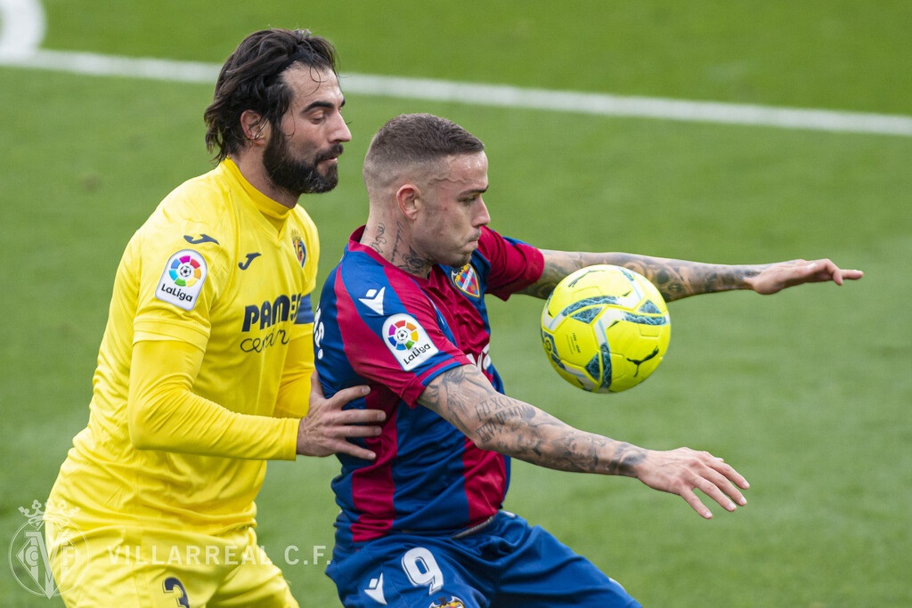 La Liga: Αναδύεται το «κίτρινο υποβρύχιο»! (Video & Photos)