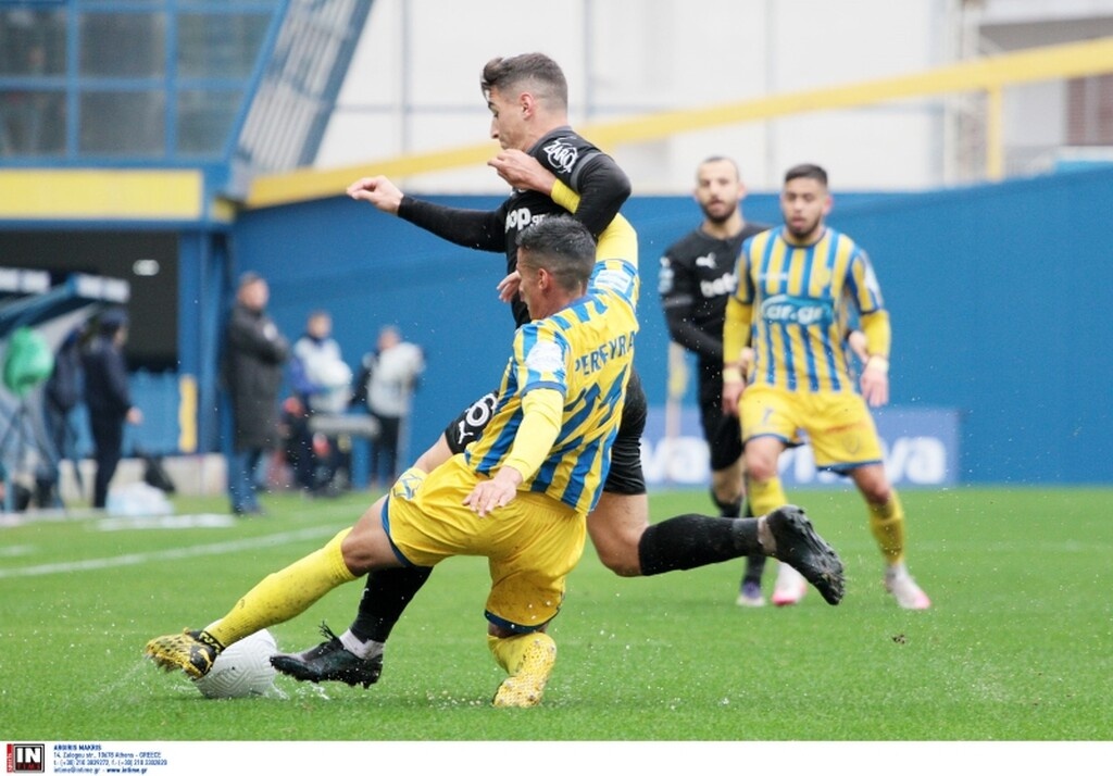 Παναιτωλικός-ΟΦΗ: Πέναλτι με… καθυστέρηση, αλλά δεν έγινε γκολ (video)